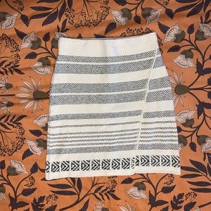 Urban Outfitters black & cream skirt size small